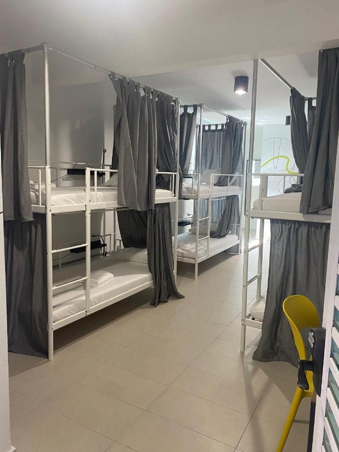 Nomada Beach Hostel- Isla Verde San Juan Extérieur photo