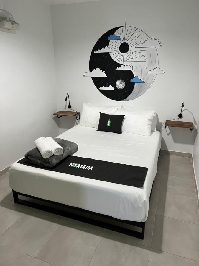 Nomada Beach Hostel- Isla Verde San Juan Extérieur photo
