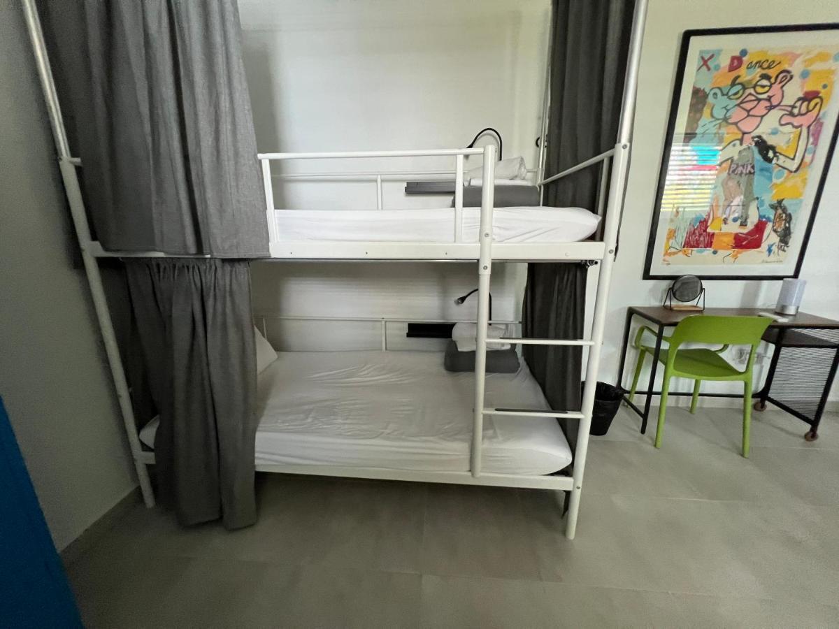 Nomada Beach Hostel- Isla Verde San Juan Extérieur photo