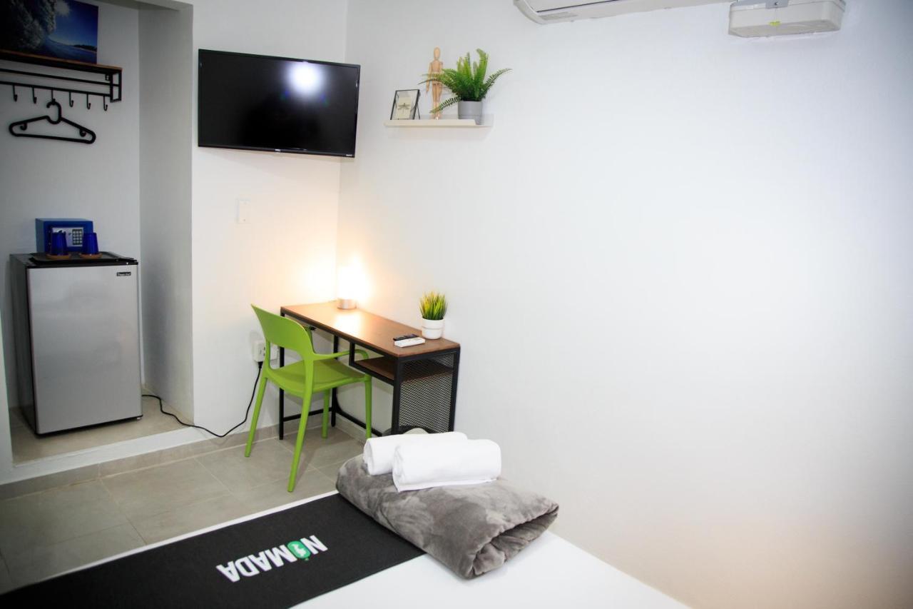 Nomada Beach Hostel- Isla Verde San Juan Extérieur photo