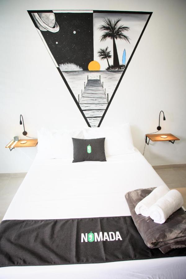 Nomada Beach Hostel- Isla Verde San Juan Extérieur photo