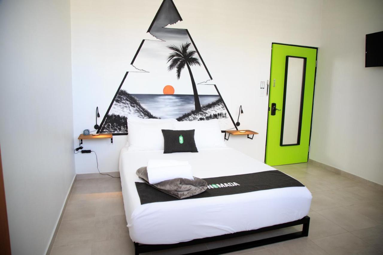 Nomada Beach Hostel- Isla Verde San Juan Extérieur photo