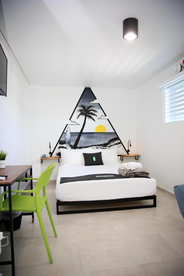 Nomada Beach Hostel- Isla Verde San Juan Extérieur photo