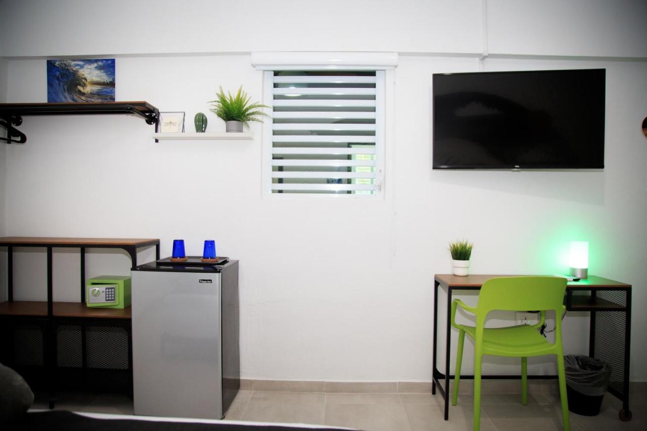 Nomada Beach Hostel- Isla Verde San Juan Extérieur photo